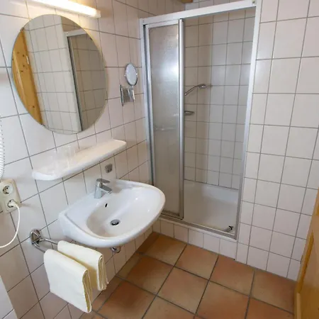 Weingut & Gaestehaus Heidhof Apartament Burg (Bernkastel-Wittlich)