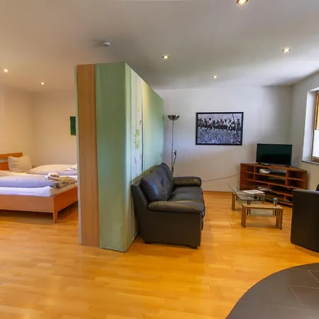 Апартаменты Weingut & Gaestehaus Heidhof *