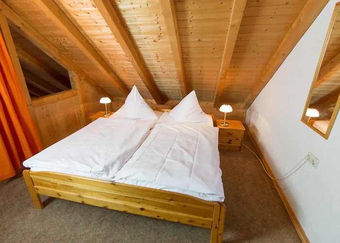 Weingut & Gaestehaus Heidhof *