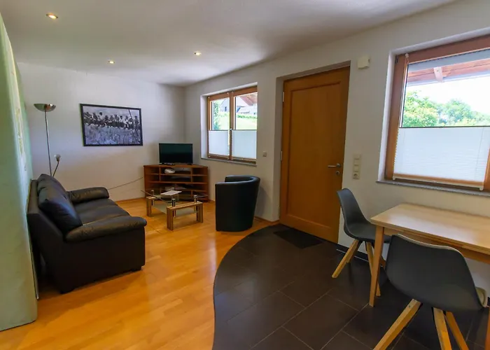 Weingut & Gaestehaus Heidhof *